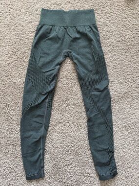 Gymshark Women's Sport Seamless High Waisted Leggings CA4 Green Small